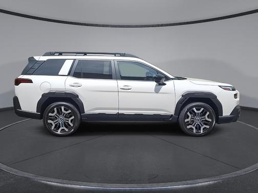 Crystal White Pearl 2026 Subaru Outback Touring XT