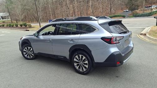 2023 Subaru Outback Touring XT