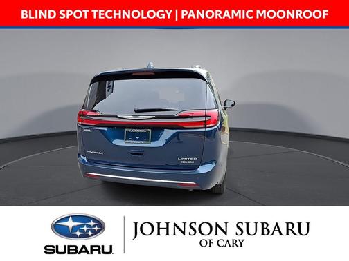 Fathom Blue Pearlcoat 2022 Chrysler Pacifica Limited