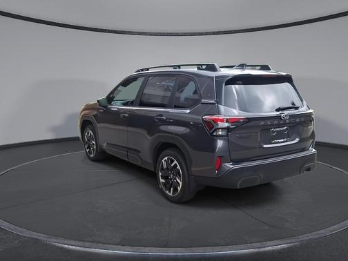 Magnetite Gray Metallic 2026 Subaru Forester Limited