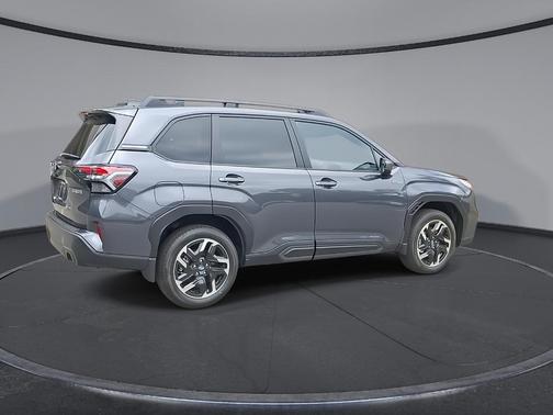 Magnetite Gray Metallic 2026 Subaru Forester Limited