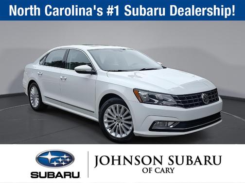 Pure White 2016 Volkswagen Passat 1.8T SE w/Technology