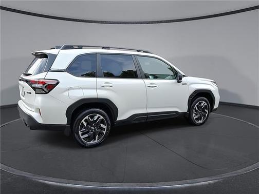 Crystal White Pearl 2026 Subaru Forester Premium