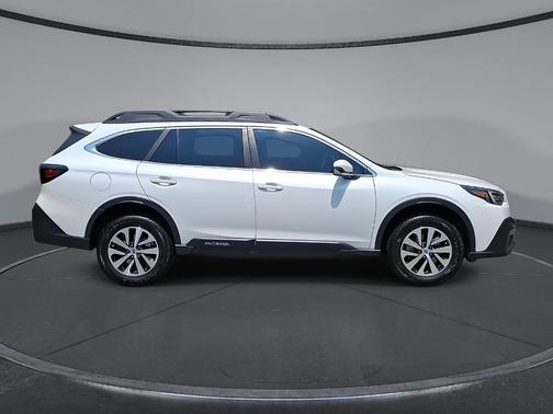 Crystal White Pearl 2022 Subaru Outback Premium
