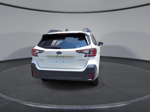 Crystal White Pearl 2022 Subaru Outback Premium