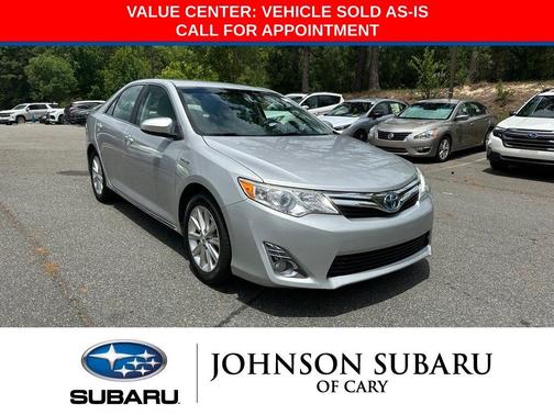 Classic Silver Metallic 2014 Toyota Camry Hybrid XLE