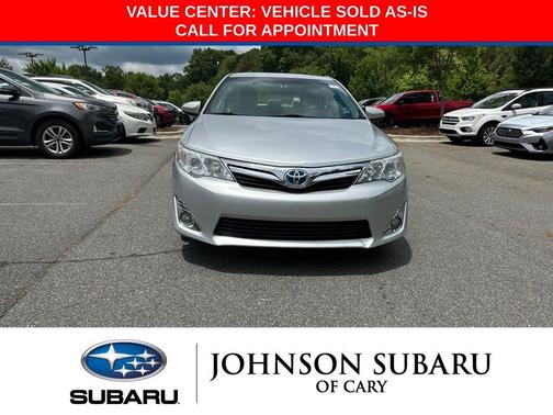 Classic Silver Metallic 2014 Toyota Camry Hybrid XLE