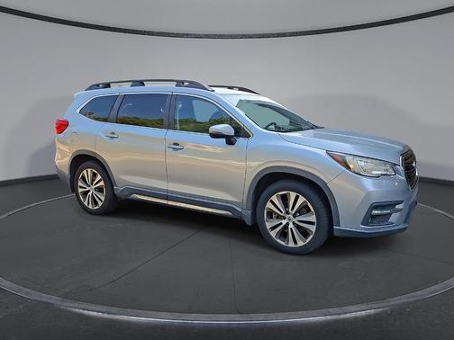 Ice Silver Metallic 2019 Subaru Ascent Limited 7-Passenger