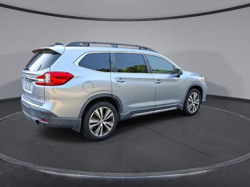 Ice Silver Metallic 2019 Subaru Ascent Limited 7-Passenger