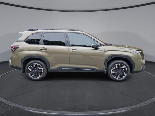 Autumn Green Metallic 2026 Subaru Forester Premium