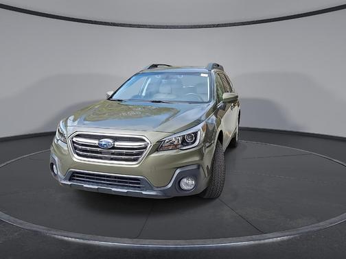 Wilderness Green Metallic 2018 Subaru Outback 2.5i Premium