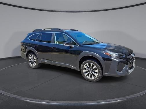 Crystal Black Silica 2025 Subaru Outback Limited
