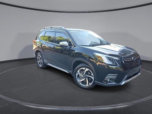 Crystal Black Silica 2024 Subaru Forester Touring
