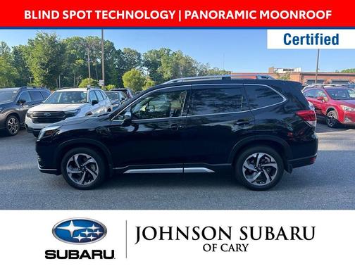 Crystal Black Silica 2024 Subaru Forester Touring