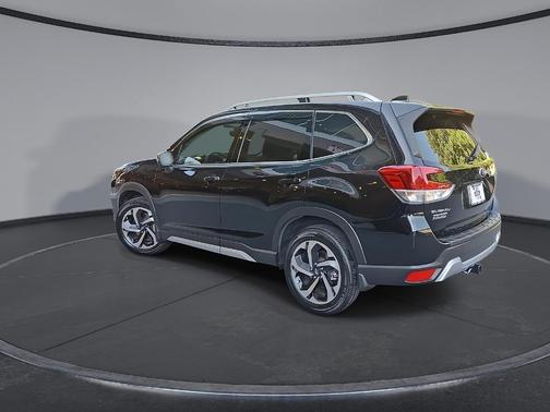 Crystal Black Silica 2024 Subaru Forester Touring