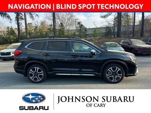 Crystal Black Silica 2023 Subaru Ascent Limited 8-Passenger