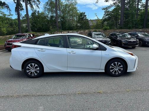 2021 Toyota Prius XLE