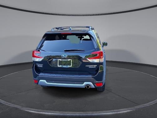 Crystal Black Silica 2021 Subaru Forester Touring