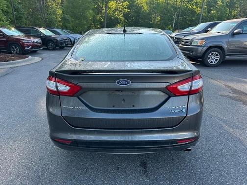 2016 Ford Fusion Hybrid Titanium