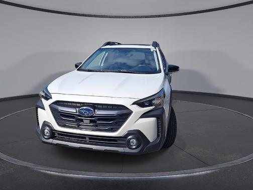 Crystal White Pearl 2025 Subaru Outback Premium