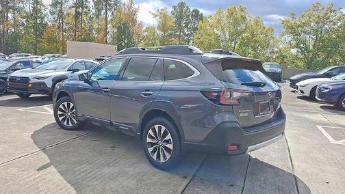 2025 Subaru Outback Touring XT