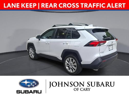 Pearl 2025 Toyota RAV4 XLE Premium