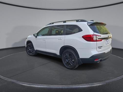 Crystal White Pearl 2026 Subaru Ascent Onyx Edition Touring