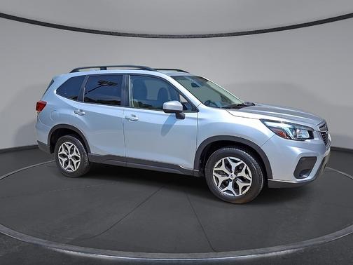 Ice Silver Metallic 2020 Subaru Forester Premium