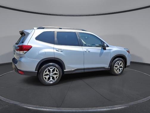 Ice Silver Metallic 2020 Subaru Forester Premium