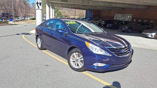 2013 Hyundai SONATA GLS