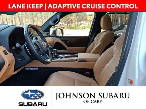 Eminent White Pearl 2024 Lexus LX 600 Luxury