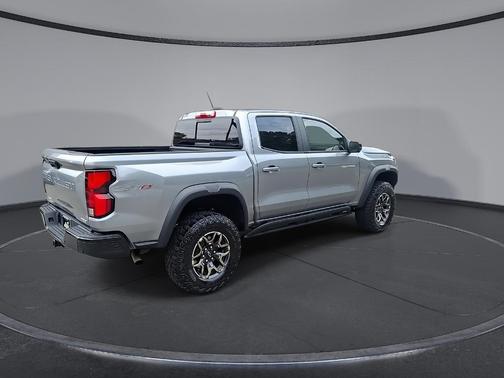 Sterling Gray Metallic 2024 Chevrolet Colorado ZR2