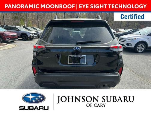 Crystal Black Silica 2025 Subaru Forester Premium