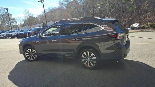 2023 Subaru Outback Touring