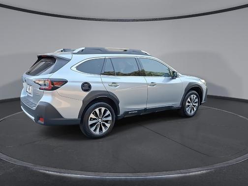 Ice Silver Metallic 2024 Subaru Outback Touring