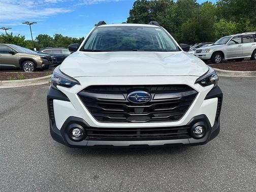 2025 Subaru Outback Base