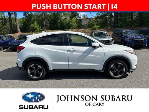 White 2018 Honda HR-V EX