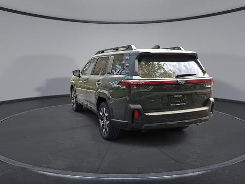 Deep Emerald Green 2026 Subaru Outback Touring XT