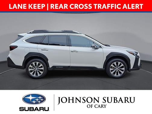 Crystal White Pearl 2023 Subaru Outback Touring