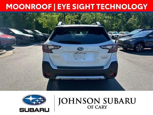 Crystal White Pearl 2023 Subaru Outback Touring
