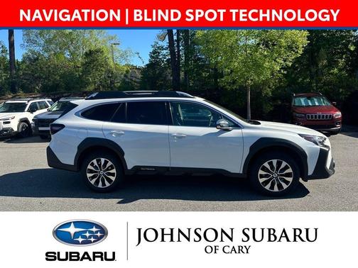 Crystal White Pearl 2023 Subaru Outback Touring