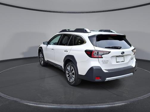 Crystal White Pearl 2023 Subaru Outback Touring