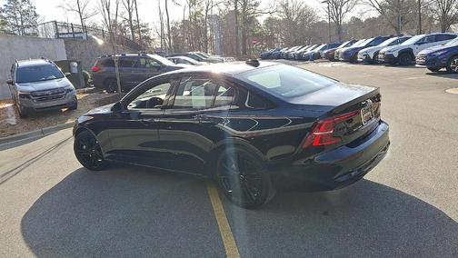 2024 Volvo S60 B5 Plus Black Edition