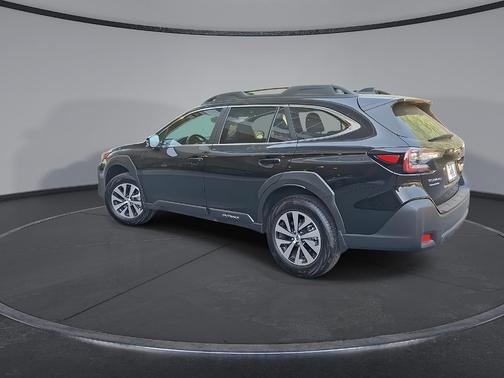 Crystal Black Silica 2025 Subaru Outback Premium