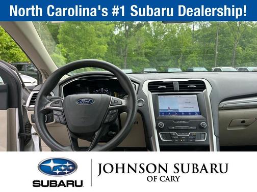 White Platinum Clearcoat Metallic 2019 Ford Fusion Hybrid SE
