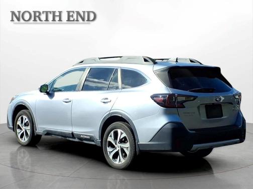 Ice Silver Metallic 2022 Subaru Outback Limited
