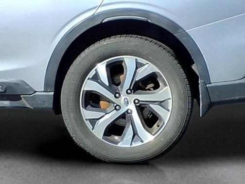 Ice Silver Metallic 2022 Subaru Outback Limited