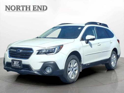 White 2019 Subaru Outback 2.5i Premium