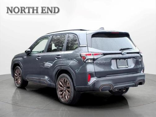 Magnetite Gray Metallic 2025 Subaru Forester Hybrid Sport