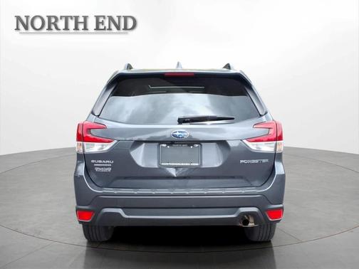 Magnetite Gray Metallic 2023 Subaru Forester Premium